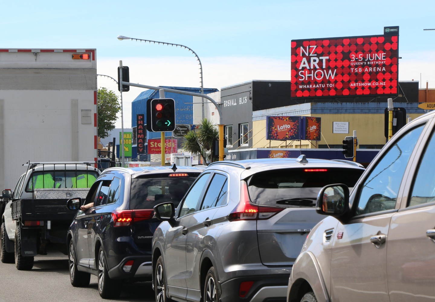 Oxford (SH1) and Queen - Levin